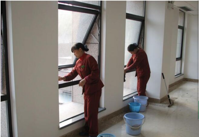 家裝玻璃的清潔技巧有哪些？